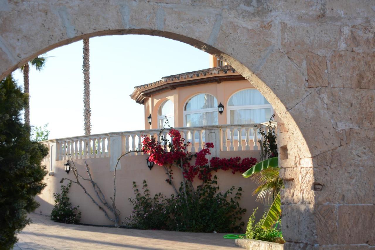 Hotel Arenas De Son Bou Exterior foto