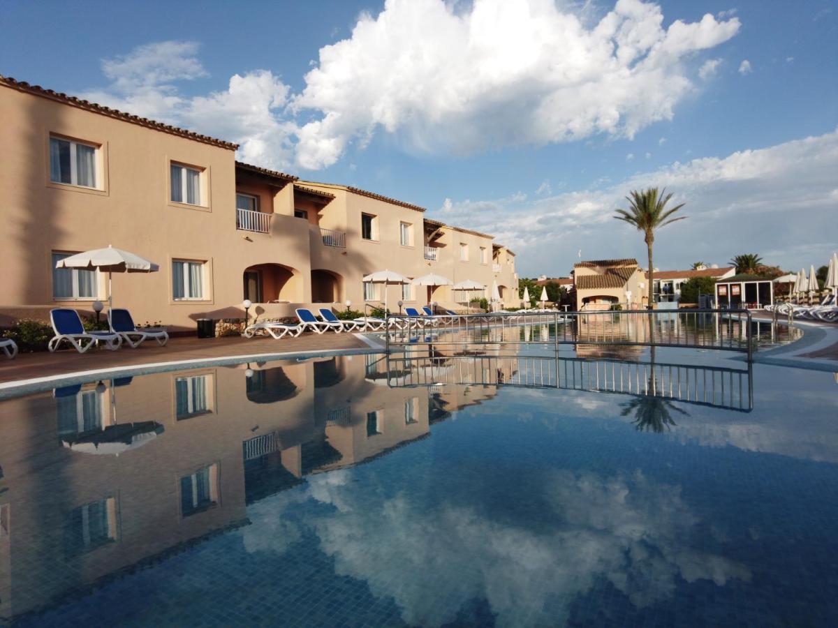 Hotel Arenas De Son Bou Exterior foto