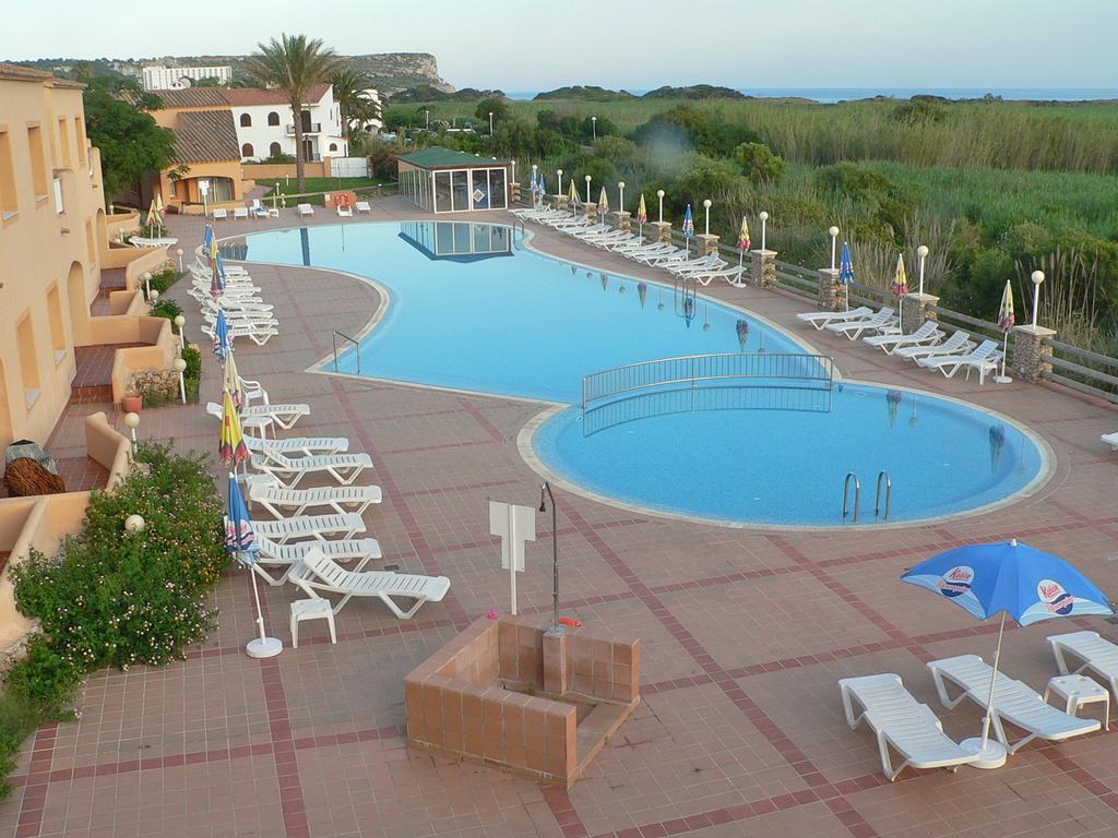 Hotel Arenas De Son Bou Exterior foto